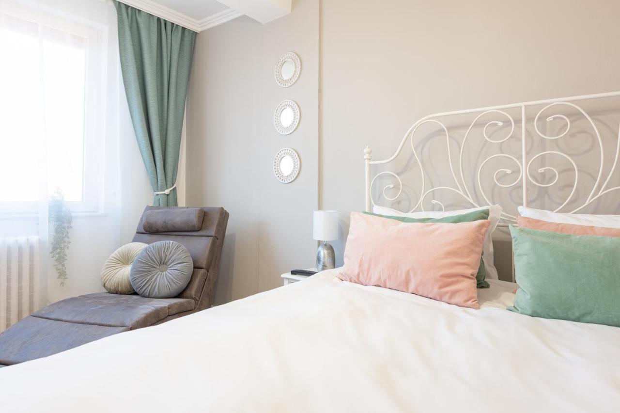 Haga Flat Apartman Nagyvárad Kültér fotó